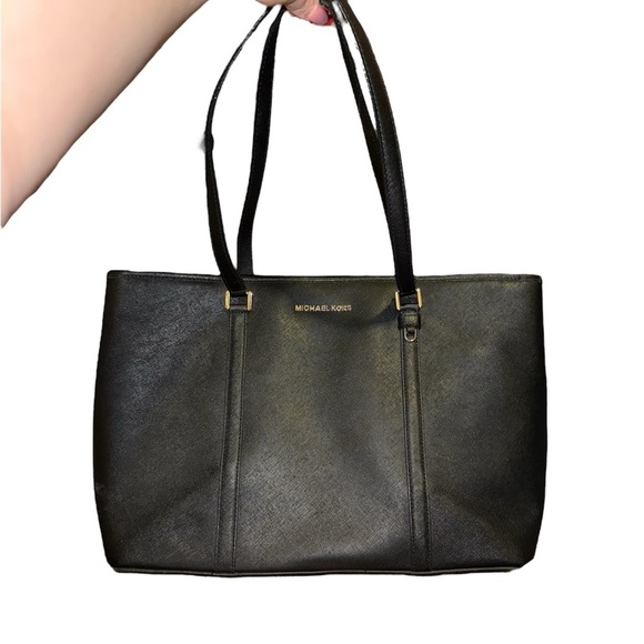 Michael Kors Handbags - Large Black Michael Kors Purse